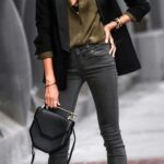 70 Fashionable Blazer Work Outfits for Women Ideas 34