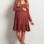 80 Cute and Modern Maternity Outfit for Summer Ideas 06