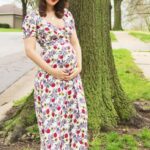 80 Cute and Modern Maternity Outfit for Summer Ideas 27