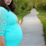 80 Cute and Modern Maternity Outfit for Summer Ideas 74