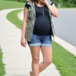 80 Cute and Modern Maternity Outfit for Summer Ideas 77