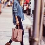 50 Beautiful Stylish Outfits with Tote Bags for Women Ideas 25
