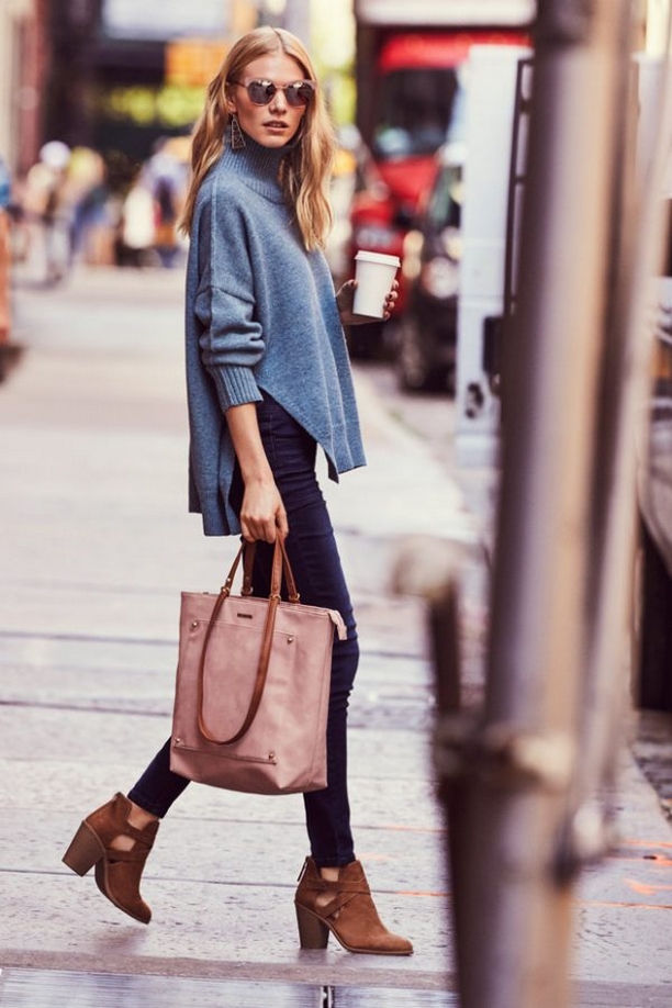 50 Beautiful Stylish Outfits with Tote Bags for Women Ideas 25