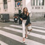 50 Beautiful Stylish Outfits with Tote Bags for Women Ideas 28