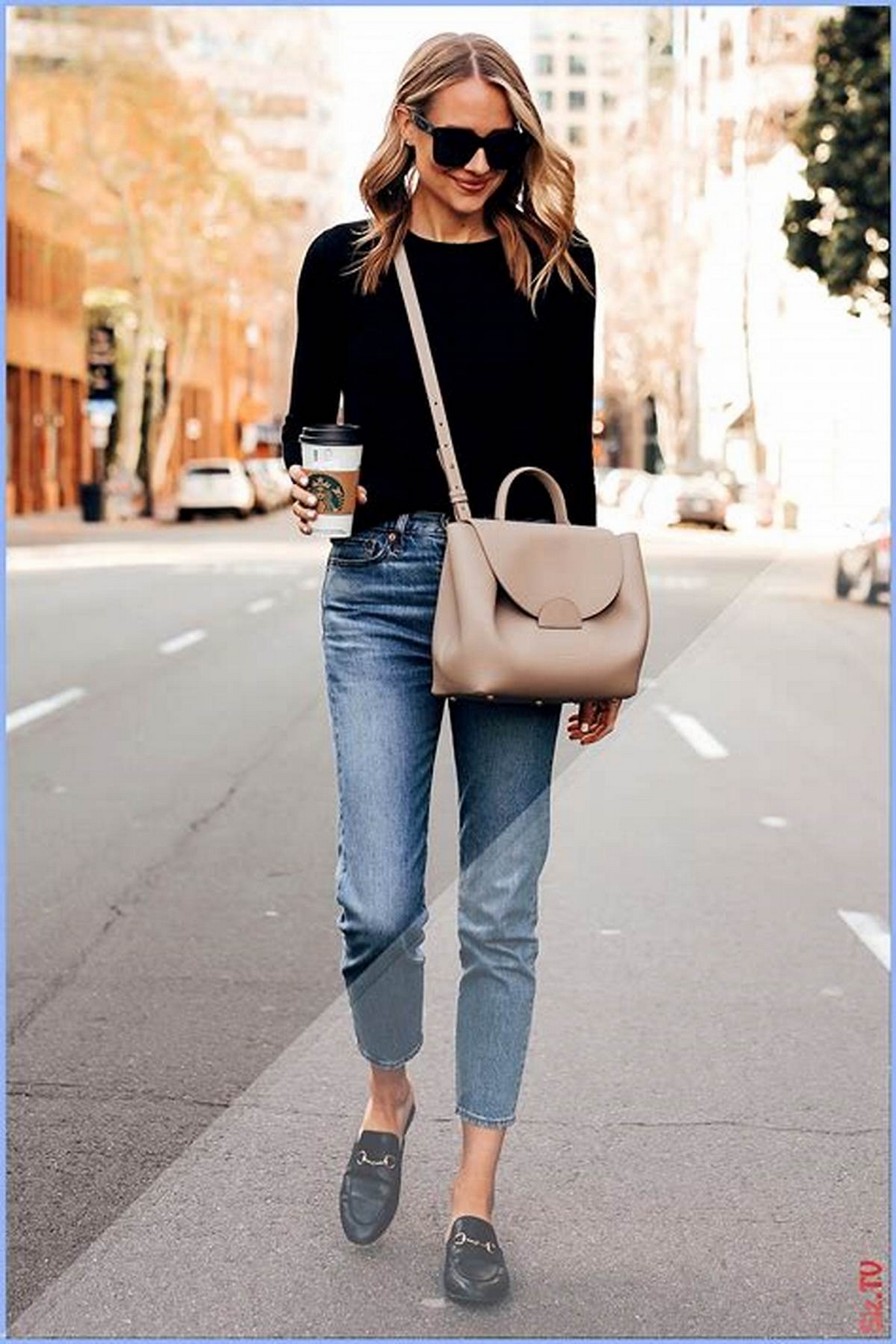 50 Beautiful Stylish Outfits with Tote Bags for Women Ideas 30