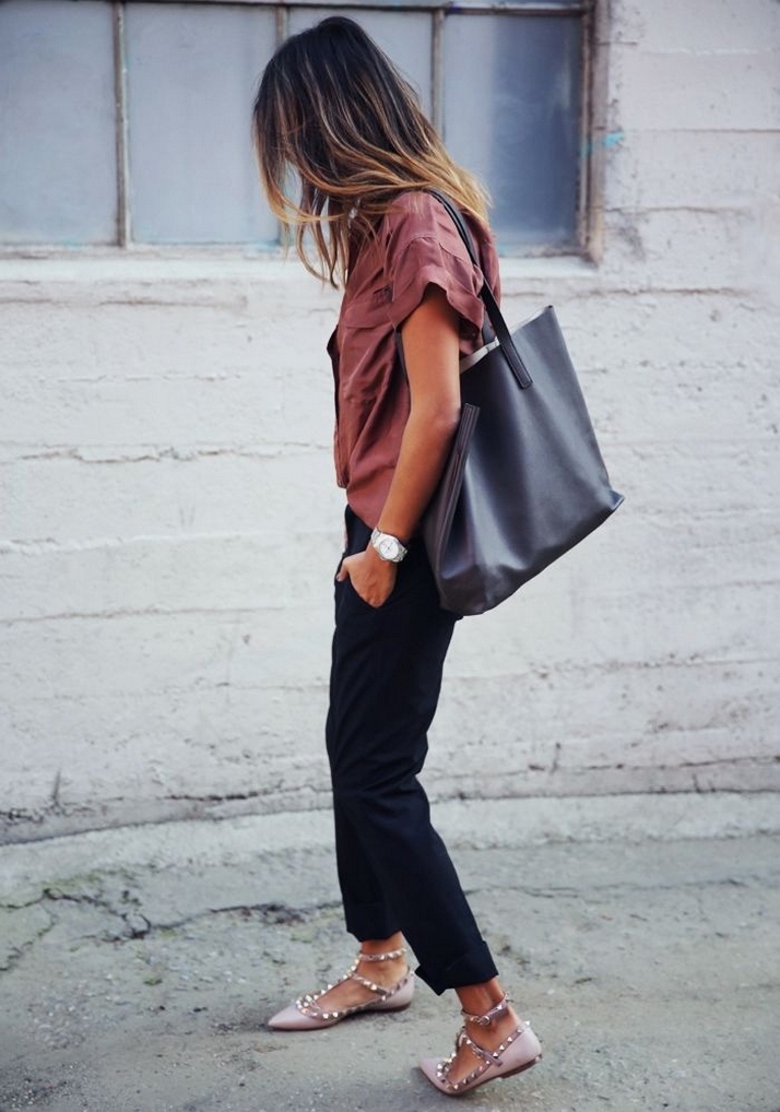 50 Beautiful Stylish Outfits with Tote Bags for Women Ideas 33