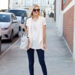 50 Beautiful Stylish Outfits with Tote Bags for Women Ideas 50