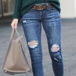 50 Beautiful Stylish Outfits with Tote Bags for Women Ideas 52