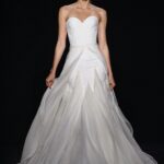 50 Romantic and Elegant Wedding Dresses Vintage Style Ideas 16