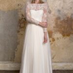 50 Romantic and Elegant Wedding Dresses Vintage Style Ideas 37