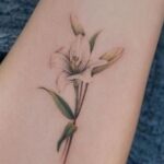 70 Meaningful Lily Tattoo Designs for Women Ideas 58