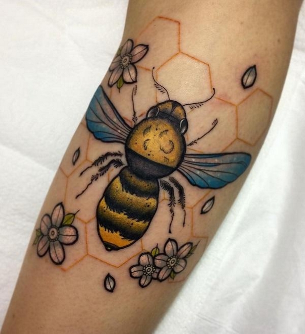 80 Cute Bumble Bee Tattoo Designs You Need To Try 38 Style Female