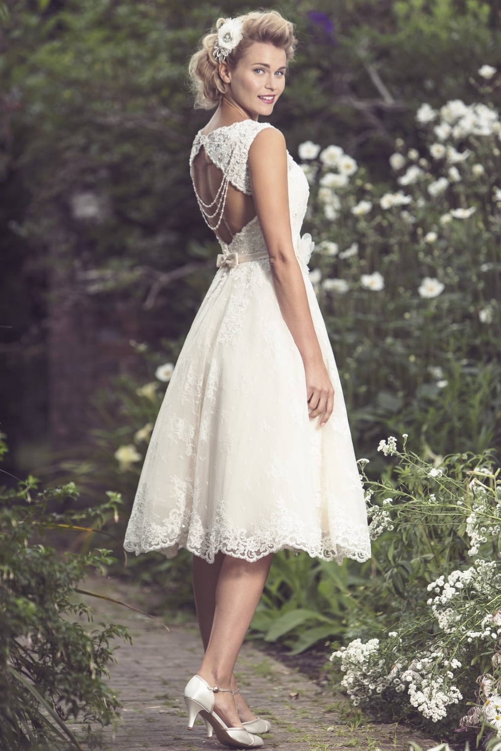 70 Vintage Style Short Wedding Dresses Ideas 15