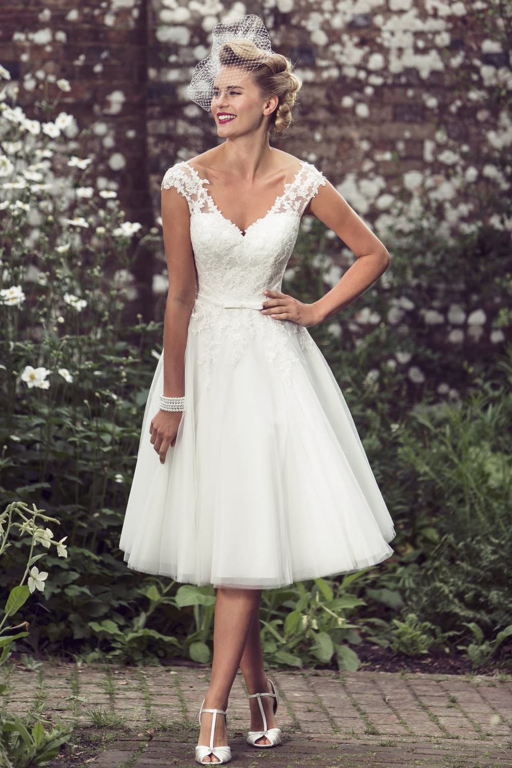 70 Vintage Style Short Wedding Dresses Ideas 19