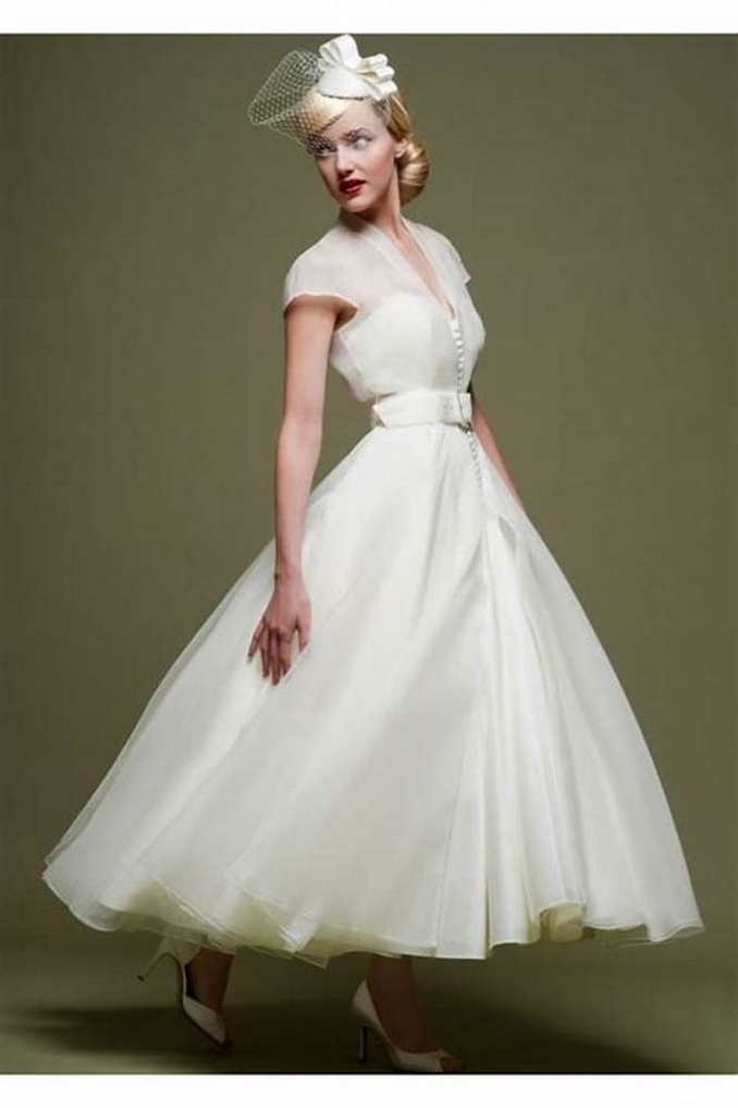 70 Vintage Style Short Wedding Dresses Ideas 36