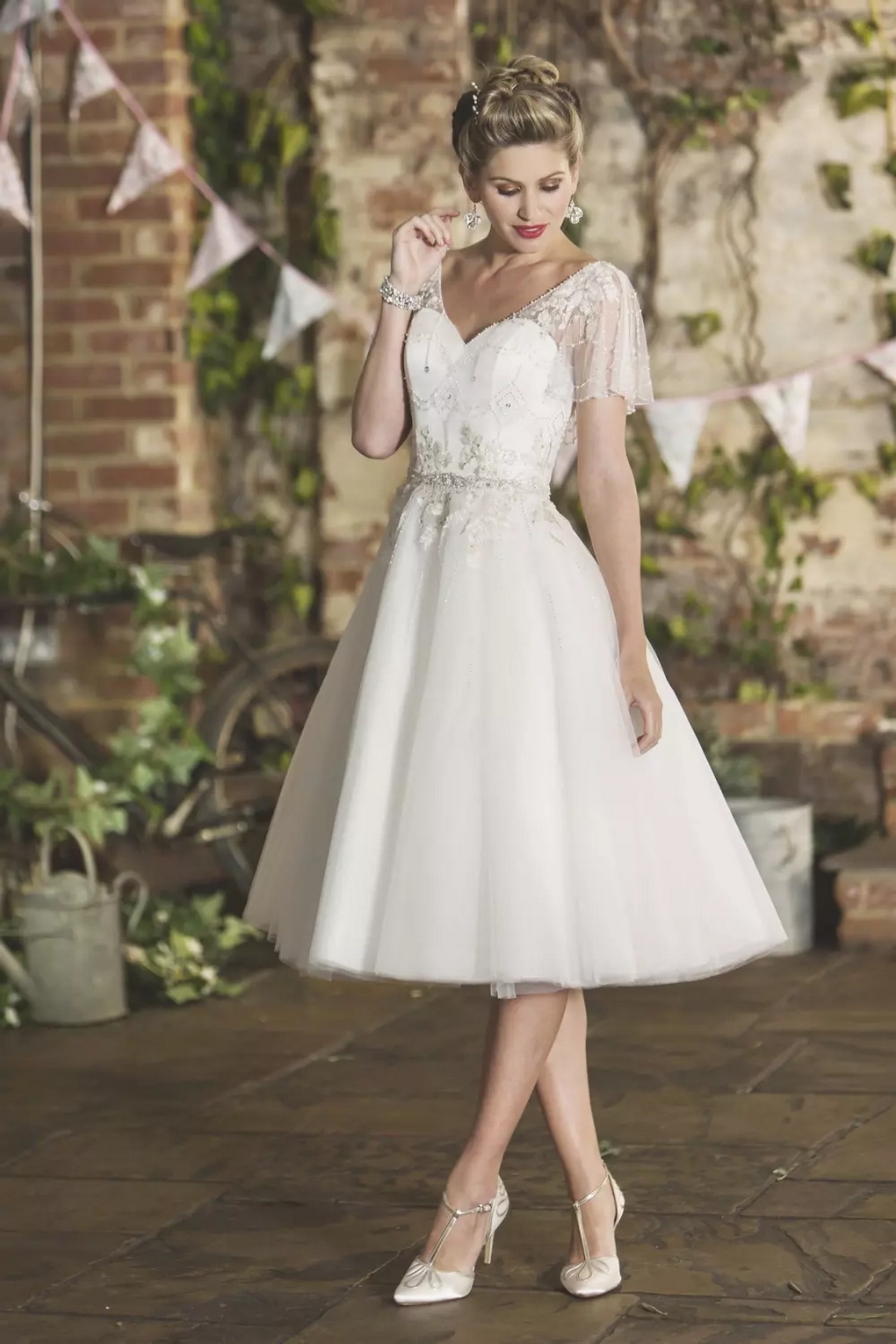 70 Vintage Style Short Wedding Dresses Ideas 40