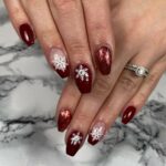 40 Beautiful Christmas Nail Design for Women Ideas 20