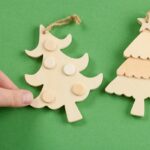 40 Creative Christmas Crafts to Make at Home 30