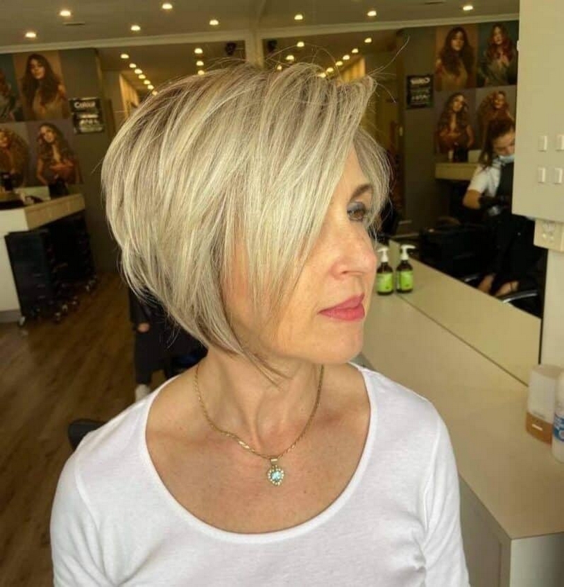 50 Beatiful Choppy Bob Haircuts for Older Women with Fine Hair Ideas 51