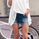 50 Cute Summer Outfits Shorts with Sneakers Would Yo Like 18