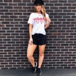 50 Cute Summer Outfits Shorts with Sneakers Would Yo Like 31