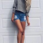 50 Cute Summer Outfits Shorts with Sneakers Would Yo Like 52