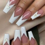 50 Inspiration Beautiful and Cute Nails for Graduation Ideas 41