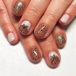 45 Easy and Simple Nail Designs Leaves Fall for Women Ideas 34