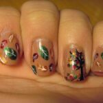 45 Easy and Simple Nail Designs Leaves Fall for Women Ideas 43