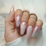 60 Stunning Elegant Summer Wedding Nail Designs 33