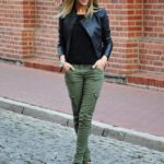 70 Simple Cargo Pants Outfit Ideas for Women 06