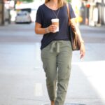 70 Simple Cargo Pants Outfit Ideas for Women 23