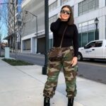70 Simple Cargo Pants Outfit Ideas for Women 30