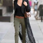 70 Simple Cargo Pants Outfit Ideas for Women 56