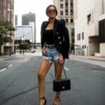 35 Best Outfits with Jean Shorts Women Ideas22