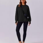 Sweatshirt with Thumbholes Pockets 2024 Fall Outfits 03